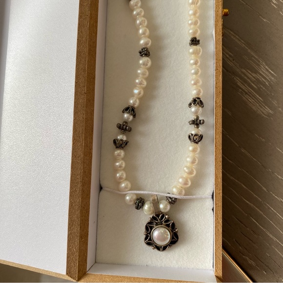 Vintage Pearl Necklace & Earrings - Picture 9 of 11